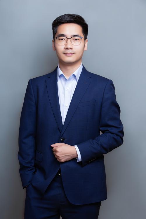 黄美珍 视觉与舞美负责人